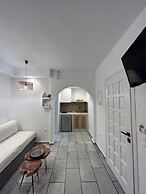 Sea View Apartments & Studios