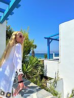 Sea View Apartments & Studios