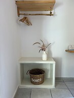 Sea View Apartments & Studios