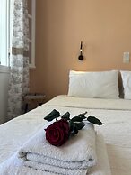 Sea View Apartments & Studios