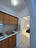 Sea View Apartments & Studios