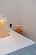 Sea View Apartments & Studios