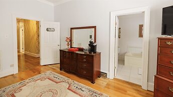 The Virginia Cliffe Inn