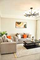 Elegant Comfy 3 Bedroom Apartment