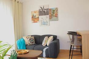 Elegant Comfy 3 Bedroom Apartment