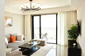 Elegant Comfy 3 Bedroom Apartment