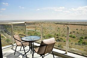 Elegant Comfy 3 Bedroom Apartment