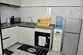Elegant Comfy 3 Bedroom Apartment