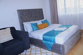 Elegant Comfy 3 Bedroom Apartment