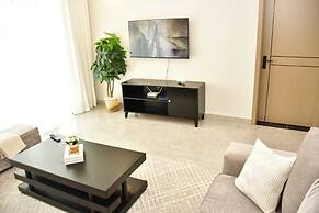 Elegant Comfy 3 Bedroom Apartment