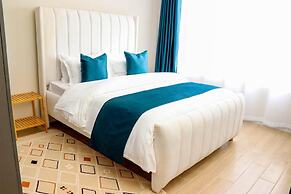 Elegant Comfy 3 Bedroom Apartment