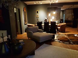 Admetus Psyrri Loft  by K&K