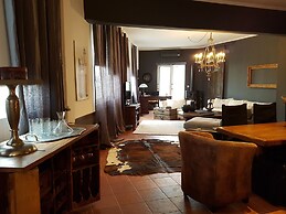 Admetus Psyrri Loft  by K&K