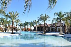 Stylish and Stunning 5BD Pool Home in Solterra - #5st452