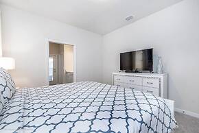 Stylish and Stunning 5BD Pool Home in Solterra - #5st452