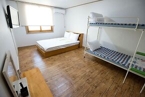 Jeju Masil Guesthouse-Hostel