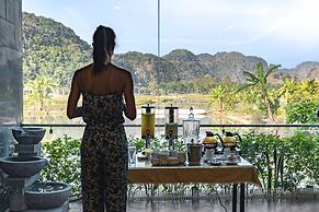 Liberty Hall Tam Coc Hotel & Villa