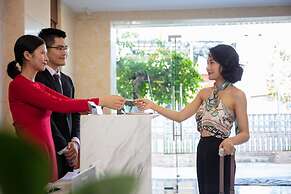 Liberty Hall Tam Coc Hotel & Villa