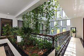 Liberty Hall Tam Coc Hotel & Villa