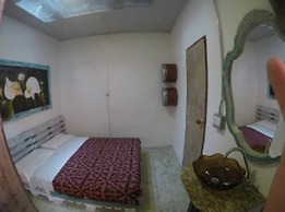 Hostal MacondoInn