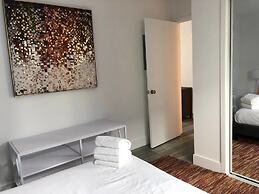 Brand NEW Luxury Spacious 3bdr Townhome Close to 3rd St