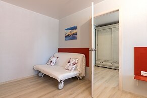 RentalSPb Apartment on Lensoveta