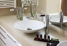 Elaia Luxury Condo Glyfada