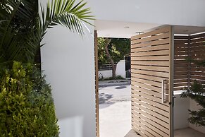 Elaia Luxury Condo Glyfada