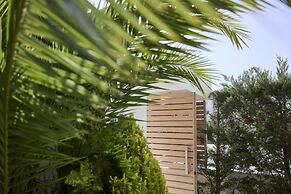 Elaia Luxury Condo Glyfada