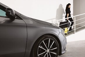 Elaia Luxury Condo Glyfada