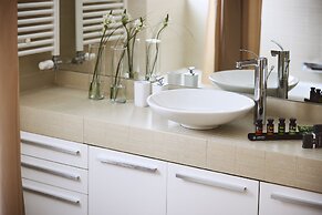 Elaia Luxury Condo Glyfada