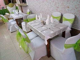 Hotel Residence Madadjeu