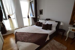 Superior Four Star Apartment