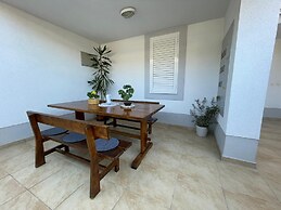 Superior Four Star Apartment