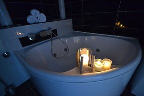 Superior Four Star Apartment