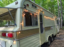 POV Lake Resort & Glamping Campground