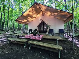 POV Lake Resort & Glamping Campground