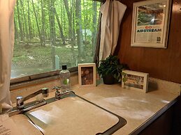 POV Lake Resort & Glamping Campground