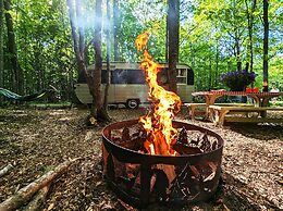 POV Lake Resort & Glamping Campground