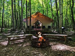 POV Lake Resort & Glamping Campground