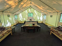 POV Lake Resort & Glamping Campground