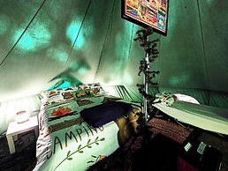 POV Lake Resort & Glamping Campground