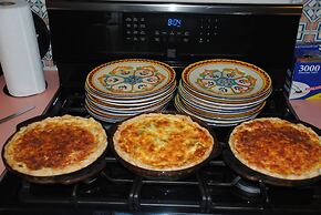 Old Taos Guesthouse B&B