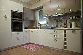 Chalkida Apartments
