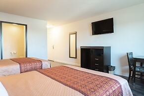 Maywood Inn