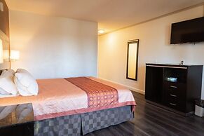 Maywood Inn