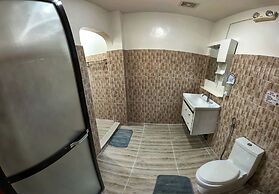 White Summerville Tourist Inn