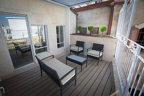 Western Wall Luxury House
