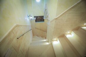 Western Wall Luxury House