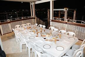 Western Wall Luxury House